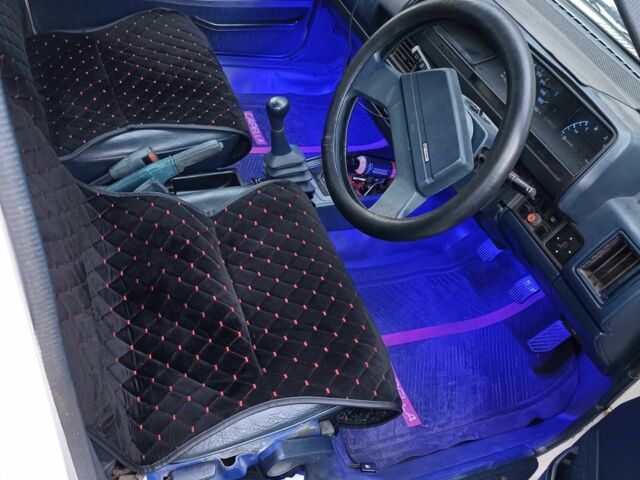 Білий Мазда 626, об'ємом двигуна 2 л та пробігом 195 тис. км за 1000 $, фото 1 на Automoto.ua