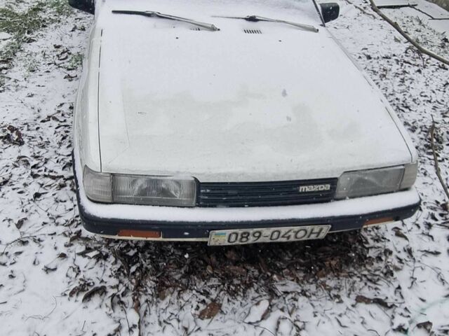 Белый Мазда 626, объемом двигателя 0 л и пробегом 235 тыс. км за 750 $, фото 1 на Automoto.ua