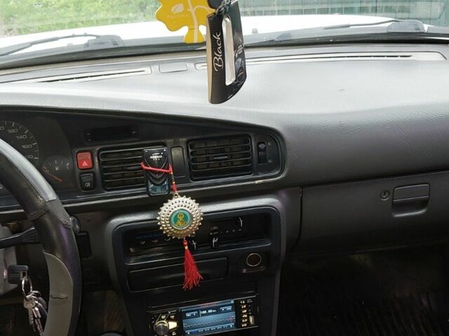 Белый Мазда 626, объемом двигателя 2 л и пробегом 1 тыс. км за 1517 $, фото 1 на Automoto.ua