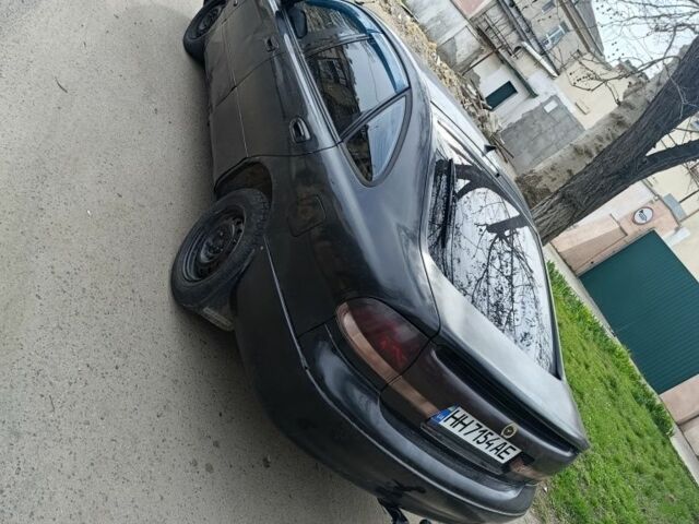 Чорний Мазда 626, об'ємом двигуна 2 л та пробігом 270 тис. км за 1000 $, фото 1 на Automoto.ua