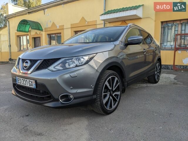 Фиолетовый Мазда 626, объемом двигателя 1.8 л и пробегом 350 тыс. км за 2200 $, фото 1 на Automoto.ua