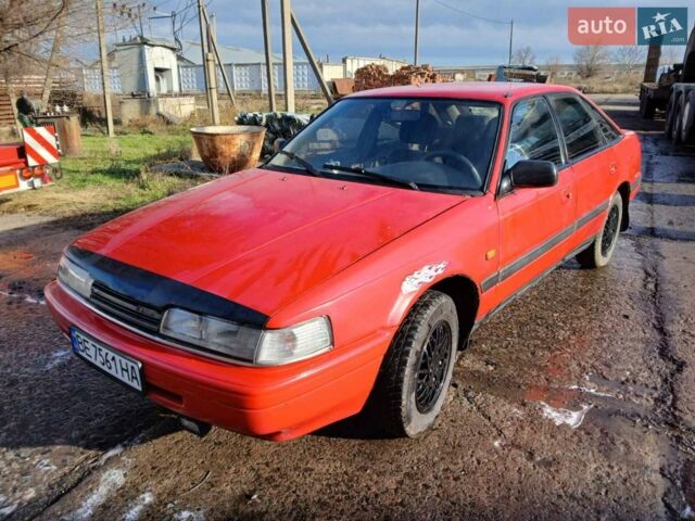 Красный Мазда 626, объемом двигателя 2 л и пробегом 350 тыс. км за 1800 $, фото 1 на Automoto.ua
