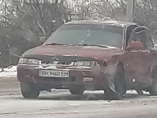 Червоний Мазда 626, об'ємом двигуна 2 л та пробігом 250 тис. км за 890 $, фото 1 на Automoto.ua