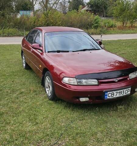 Красный Мазда 626, объемом двигателя 2 л и пробегом 455 тыс. км за 2000 $, фото 1 на Automoto.ua