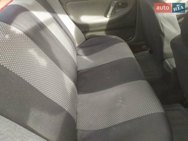 Червоний Мазда 626, об'ємом двигуна 1.84 л та пробігом 300 тис. км за 2000 $, фото 1 на Automoto.ua