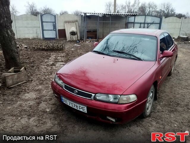 Красный Мазда 626, объемом двигателя 2 л и пробегом 0 тыс. км за 1500 $, фото 1 на Automoto.ua