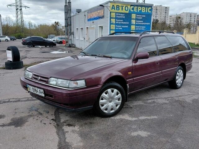 Красный Мазда 626, объемом двигателя 2 л и пробегом 335 тыс. км за 1650 $, фото 1 на Automoto.ua