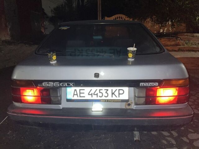 Сірий Мазда 626, об'ємом двигуна 2 л та пробігом 420 тис. км за 826 $, фото 1 на Automoto.ua