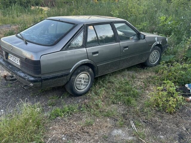 Сірий Мазда 626, об'ємом двигуна 2 л та пробігом 400 тис. км за 300 $, фото 1 на Automoto.ua