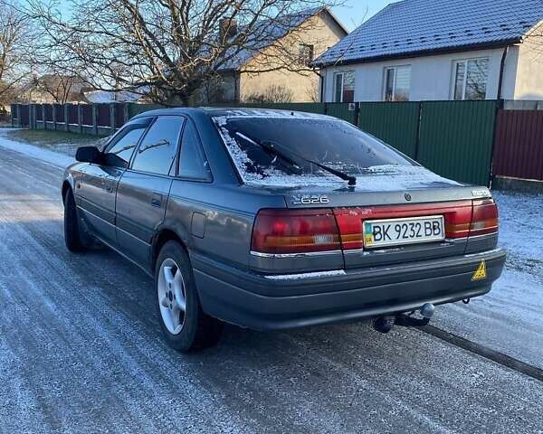 Сірий Мазда 626, об'ємом двигуна 2 л та пробігом 269 тис. км за 1300 $, фото 1 на Automoto.ua