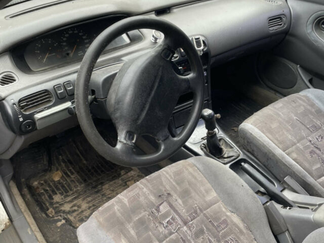 Сірий Мазда 626, об'ємом двигуна 2 л та пробігом 200 тис. км за 1000 $, фото 1 на Automoto.ua