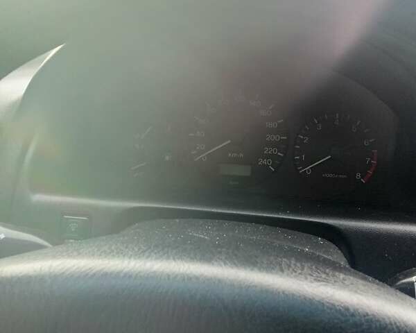 Серый Мазда 626, объемом двигателя 1.99 л и пробегом 250 тыс. км за 2800 $, фото 1 на Automoto.ua