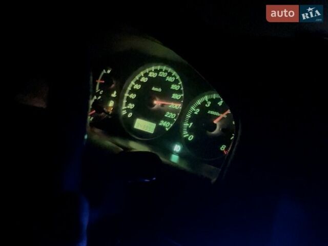 Сірий Мазда 626, об'ємом двигуна 2 л та пробігом 350 тис. км за 2800 $, фото 1 на Automoto.ua