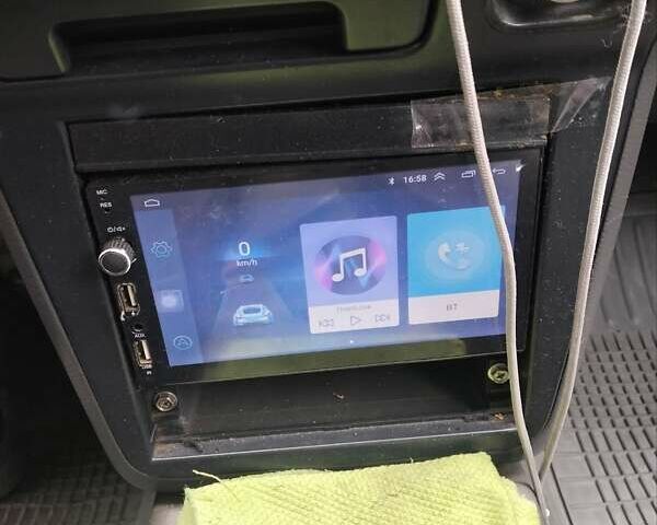 Серый Мазда 626, объемом двигателя 2 л и пробегом 410 тыс. км за 1900 $, фото 1 на Automoto.ua