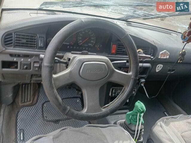 Сірий Мазда 626, об'ємом двигуна 2 л та пробігом 523 тис. км за 1500 $, фото 1 на Automoto.ua