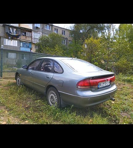 Серый Мазда 626, объемом двигателя 1.8 л и пробегом 600 тыс. км за 2000 $, фото 1 на Automoto.ua