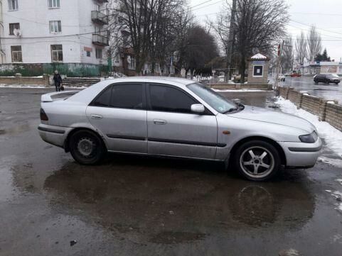 Сірий Мазда 626, об'ємом двигуна 1.8 л та пробігом 250 тис. км за 1900 $, фото 1 на Automoto.ua