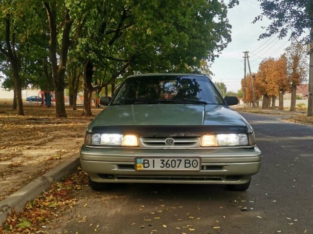 Серый Мазда 626, объемом двигателя 2 л и пробегом 620 тыс. км за 1700 $, фото 1 на Automoto.ua
