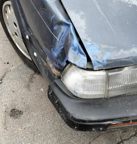 Синий Мазда 626, объемом двигателя 2 л и пробегом 450 тыс. км за 700 $, фото 1 на Automoto.ua