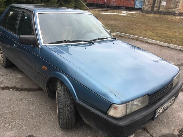 Синій Мазда 626, об'ємом двигуна 2 л та пробігом 100 тис. км за 1000 $, фото 1 на Automoto.ua