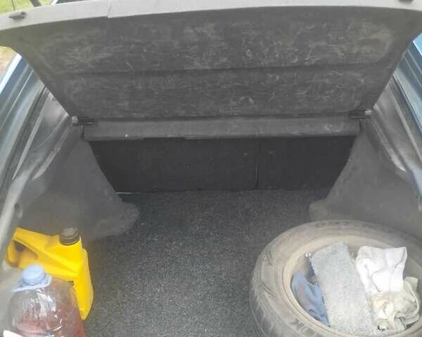 Синій Мазда 626, об'ємом двигуна 2.5 л та пробігом 200 тис. км за 1000 $, фото 1 на Automoto.ua