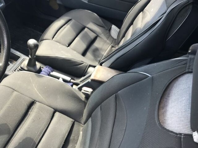 Синій Мазда 626, об'ємом двигуна 2 л та пробігом 350 тис. км за 1290 $, фото 1 на Automoto.ua