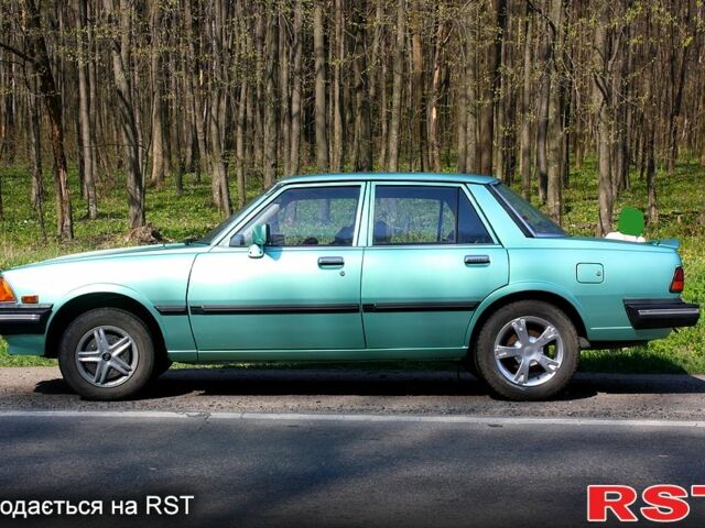 Зелений Мазда 626, об'ємом двигуна 2 л та пробігом 230 тис. км за 1200 $, фото 1 на Automoto.ua