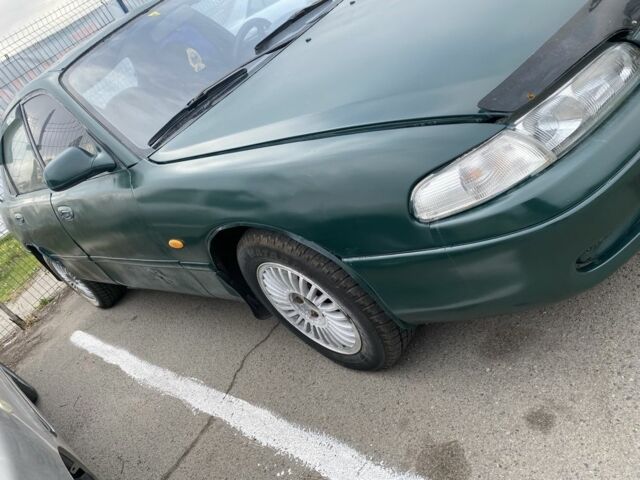 Зелений Мазда 626, об'ємом двигуна 2 л та пробігом 250 тис. км за 800 $, фото 1 на Automoto.ua