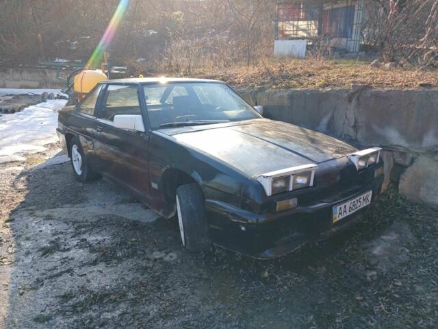 Чорний Мазда 929, об'ємом двигуна 2 л та пробігом 100 тис. км за 1300 $, фото 1 на Automoto.ua