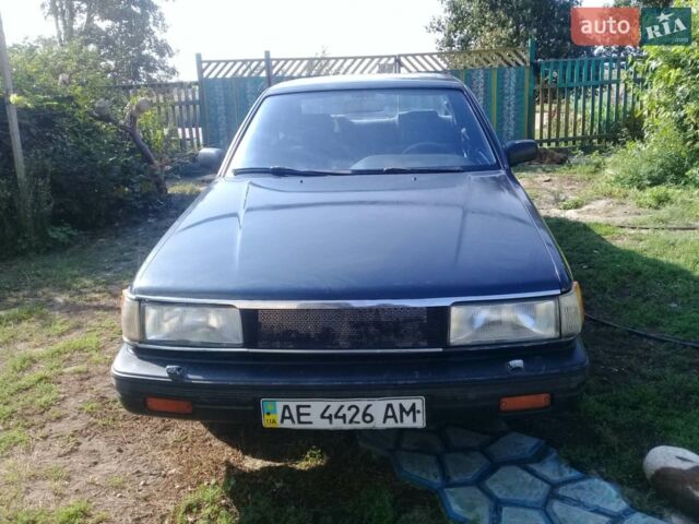 Мазда 929, объемом двигателя 2.2 л и пробегом 300 тыс. км за 1700 $, фото 1 на Automoto.ua
