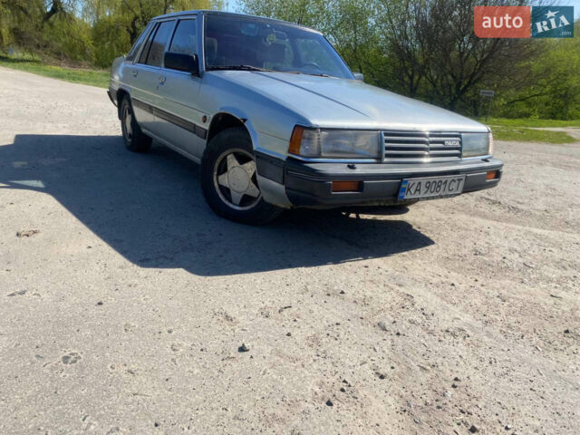 Сірий Мазда 929, об'ємом двигуна 2 л та пробігом 500 тис. км за 900 $, фото 1 на Automoto.ua