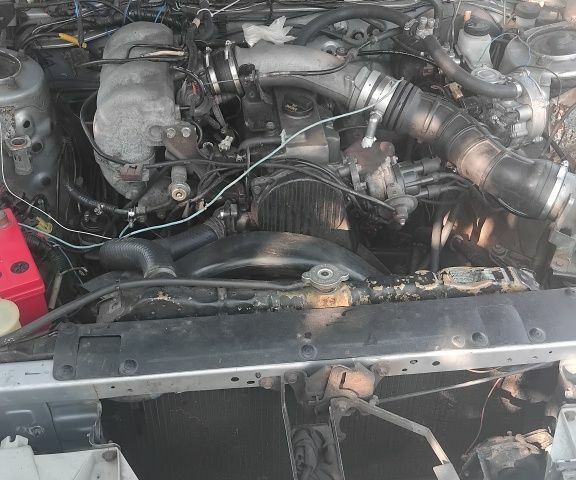 Сірий Мазда 929, об'ємом двигуна 2.2 л та пробігом 240 тис. км за 1404 $, фото 1 на Automoto.ua
