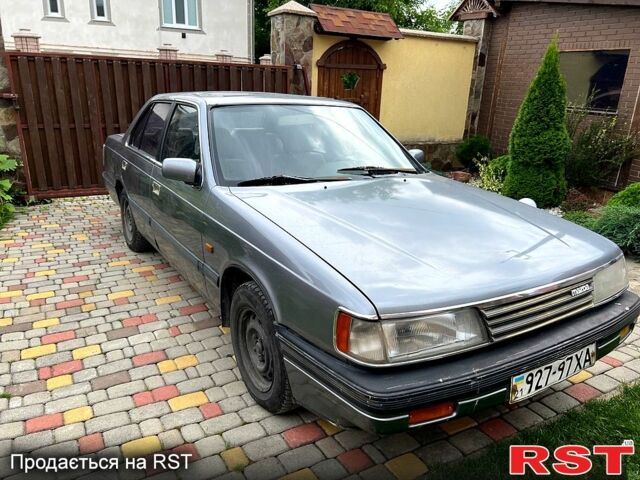 Серый Мазда 929, объемом двигателя 2.2 л и пробегом 383 тыс. км за 799 $, фото 1 на Automoto.ua