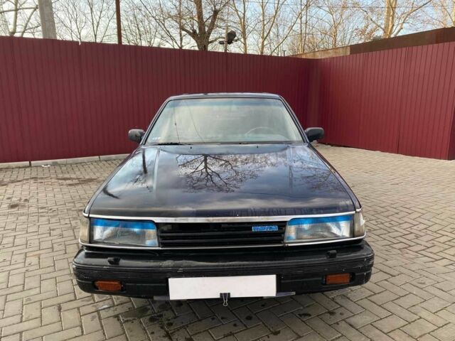 Синій Мазда 929, об'ємом двигуна 2.2 л та пробігом 444 тис. км за 999 $, фото 1 на Automoto.ua