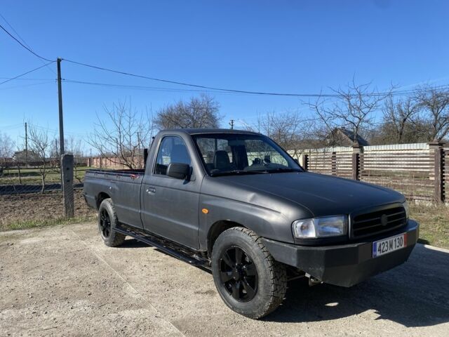 Черный Мазда Б серия, объемом двигателя 2.5 л и пробегом 180 тыс. км за 2800 $, фото 1 на Automoto.ua