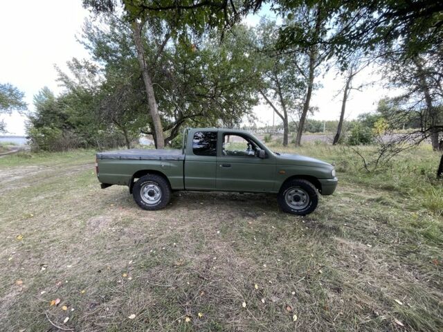 Зеленый Мазда Б серия, объемом двигателя 2.5 л и пробегом 176 тыс. км за 3862 $, фото 1 на Automoto.ua