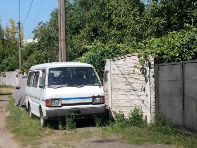 Білий Мазда Bongo, об'ємом двигуна 2 л та пробігом 434 тис. км за 751 $, фото 1 на Automoto.ua