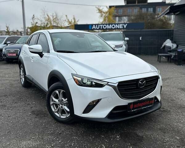 Белый Мазда СХ-3, объемом двигателя 2 л и пробегом 52 тыс. км за 16999 $, фото 1 на Automoto.ua