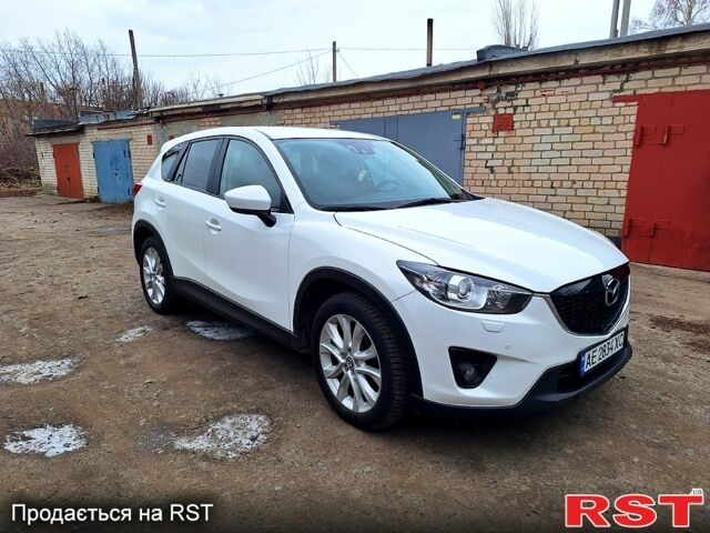 Білий Мазда СХ-5, об'ємом двигуна 2.2 л та пробігом 220 тис. км за 12500 $, фото 1 на Automoto.ua