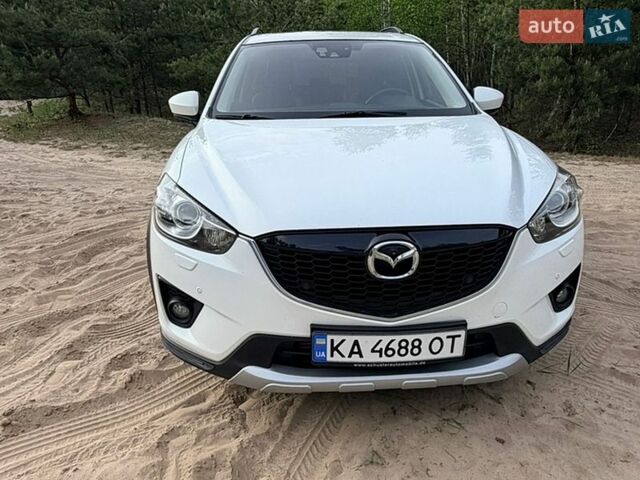 Белый Мазда СХ-5, объемом двигателя 2.19 л и пробегом 330 тыс. км за 15000 $, фото 1 на Automoto.ua