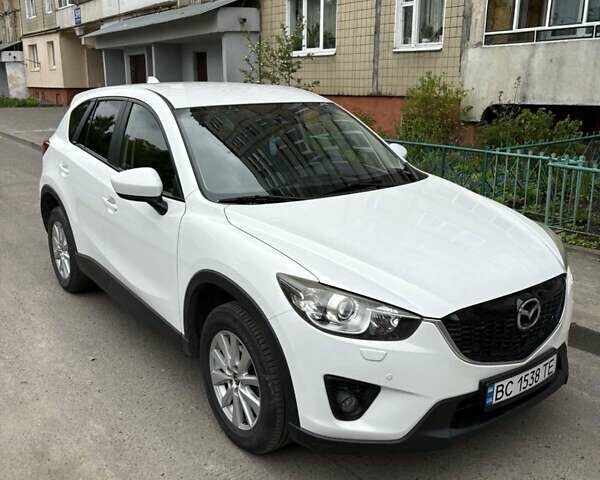 Белый Мазда СХ-5, объемом двигателя 2.2 л и пробегом 167 тыс. км за 13000 $, фото 1 на Automoto.ua