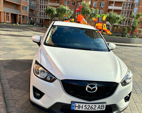 Мазда СХ-5 2013 в Одессе на Automoto.ua Белый Мазда СХ-5, объемом двигателя 2.19 л и пробегом 240 тыс. км за 13000 $, фото 1 на Automoto.ua