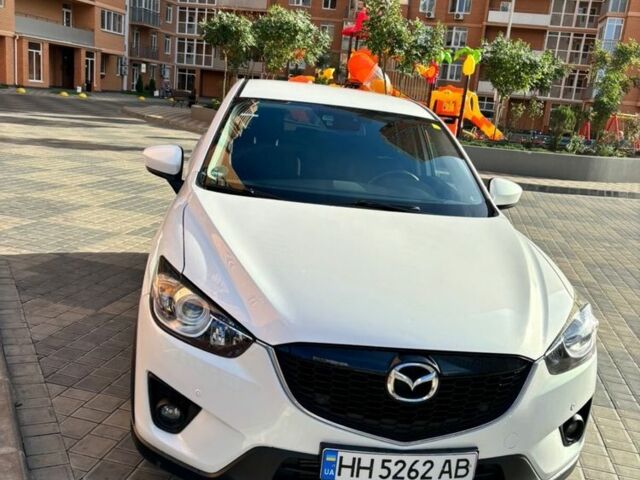 Белый Мазда СХ-5, объемом двигателя 2.2 л и пробегом 240 тыс. км за 13000 $, фото 1 на Automoto.ua