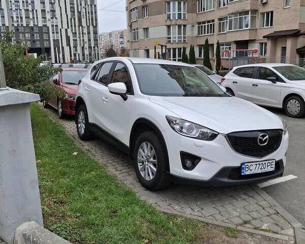 Белый Мазда СХ-5, объемом двигателя 2.19 л и пробегом 242 тыс. км за 13300 $, фото 1 на Automoto.ua