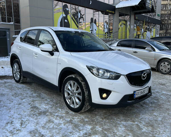 Белый Мазда СХ-5, объемом двигателя 2.2 л и пробегом 166 тыс. км за 12500 $, фото 1 на Automoto.ua
