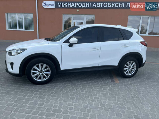 Белый Мазда СХ-5, объемом двигателя 2.19 л и пробегом 242 тыс. км за 13700 $, фото 1 на Automoto.ua