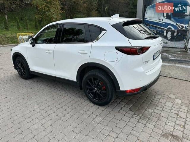 Мазда СХ-5 2017 в Львове на Automoto.ua Белый Мазда СХ-5, объемом двигателя 2.19 л и пробегом 206 тыс. км за 18999 $, фото 1 на Automoto.ua