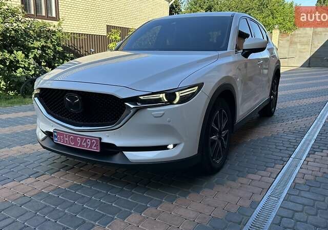 Белый Мазда СХ-5, объемом двигателя 2.2 л и пробегом 183 тыс. км за 20280 $, фото 1 на Automoto.ua