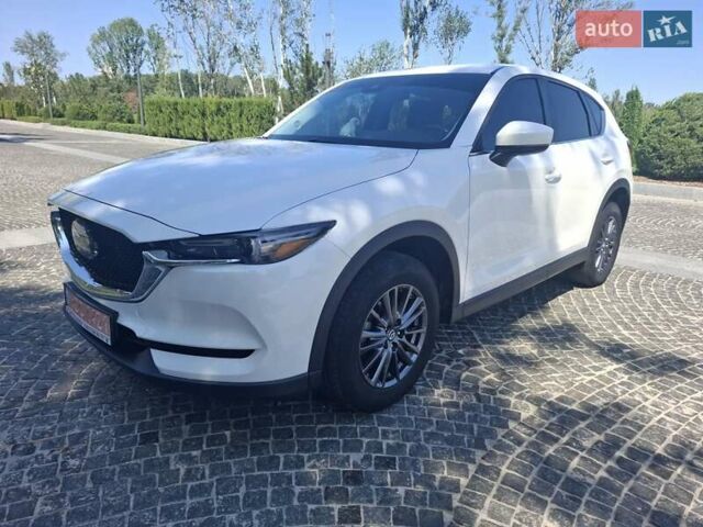 Белый Мазда СХ-5, объемом двигателя 2.5 л и пробегом 156 тыс. км за 17500 $, фото 1 на Automoto.ua
