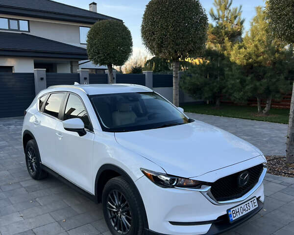 Білий Мазда СХ-5, об'ємом двигуна 2.5 л та пробігом 57 тис. км за 20000 $, фото 1 на Automoto.ua